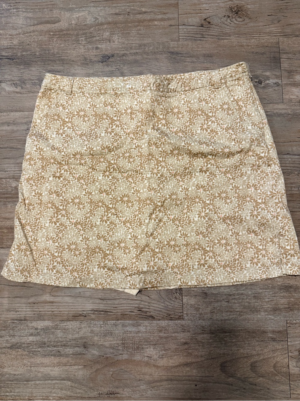 Beige and White Floral Skort
